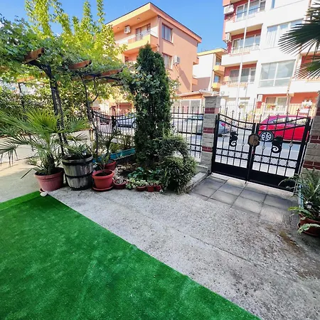 Desi House 301 Cozy Studio Διαμέρισμα Νεσέμπαρ