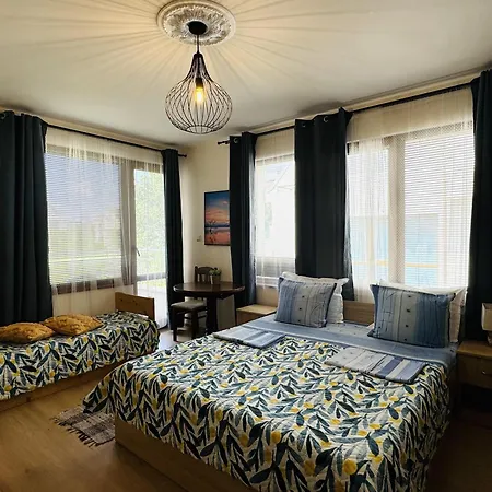 Desi House 301 Cozy Studio Διαμέρισμα Νεσέμπαρ