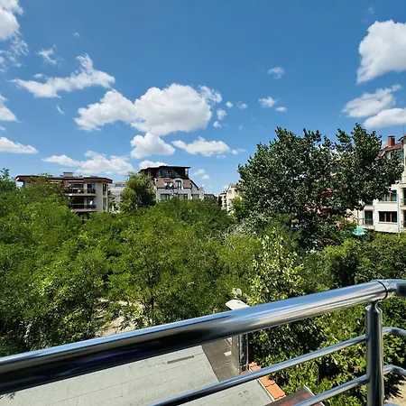Desi House 301 Cozy Studio Διαμέρισμα Νεσέμπαρ